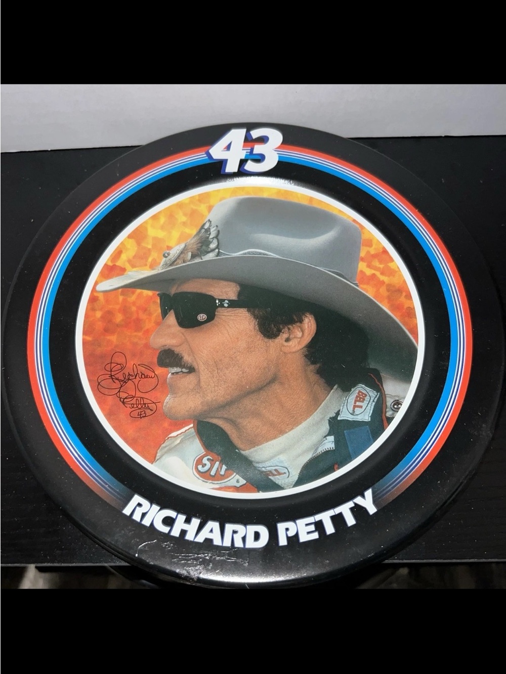 Richard Petty #43 Metal Photo Hanging Plate, STP Carolina Souvenirs (used, rare)